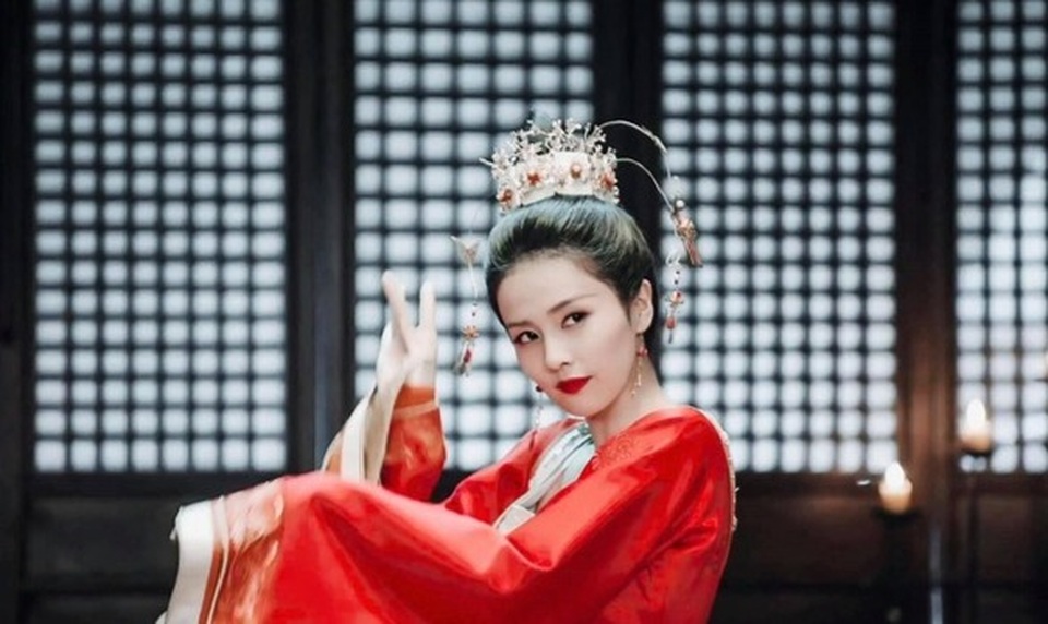 Làm quen với mỹ nhân của “Nửa là đường mật nửa là đau thương” - 6 Làm quen với mỹ nhân của “Nửa là đường mật nửa là đau thương” - 6
