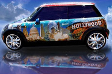 Xe Mini Cooper phủ pha lê Swarovski 