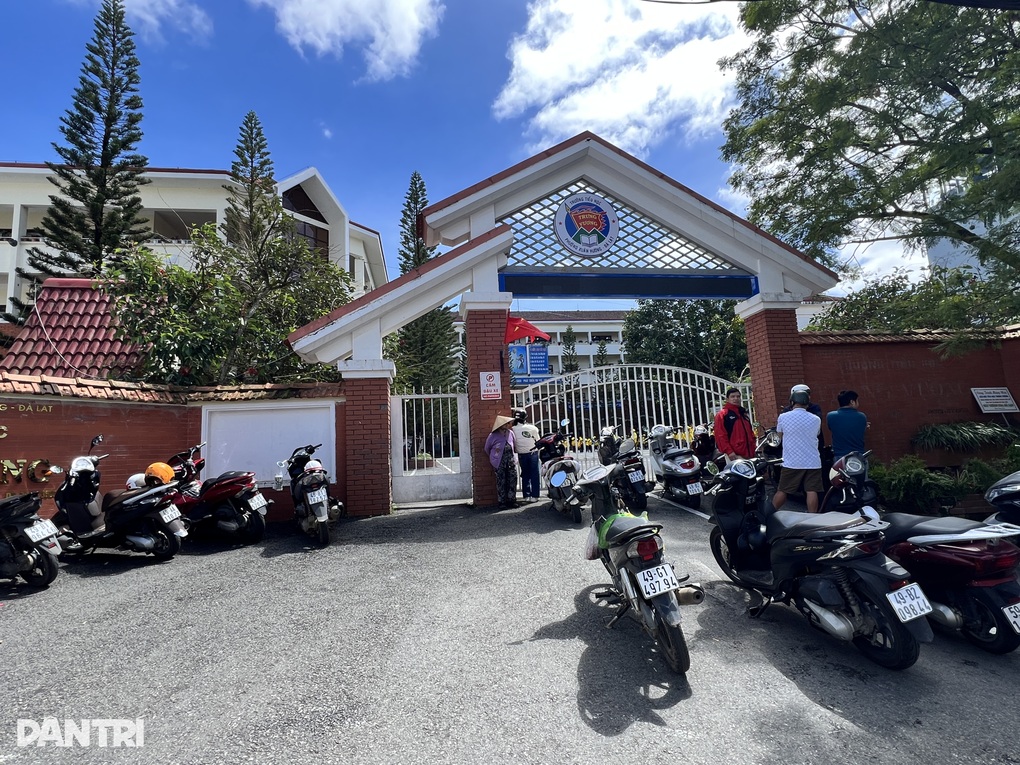 Lam Dong ចុះពិនិត្យផ្ទះបាយសាលា ក្រោយចោទប្រកាន់ថាមានគុណភាពអន់គុណភាព - ៣ Lâm Đồng thanh tra bếp ăn trường học sau vụ tố thực phẩm kém chất lượng - 3