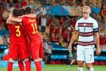 Báo Bồ Đào Nha xót xa cho thất bại của C.Ronaldo và các đồng đội