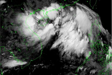Bão số 2 "bẻ lái" hướng thẳng vào miền Bắc