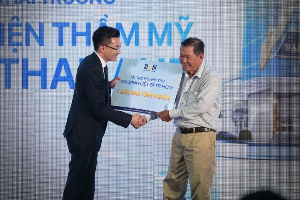 Tưng bừng ngày khai trương Bệnh viện thẩm mỹ SIAM Thailand - 4 Tưng bừng ngày khai trương Bệnh viện thẩm mỹ SIAM Thailand - 4