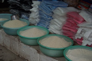 Phát không hơn 4.000 tấn gạo mỗi tháng