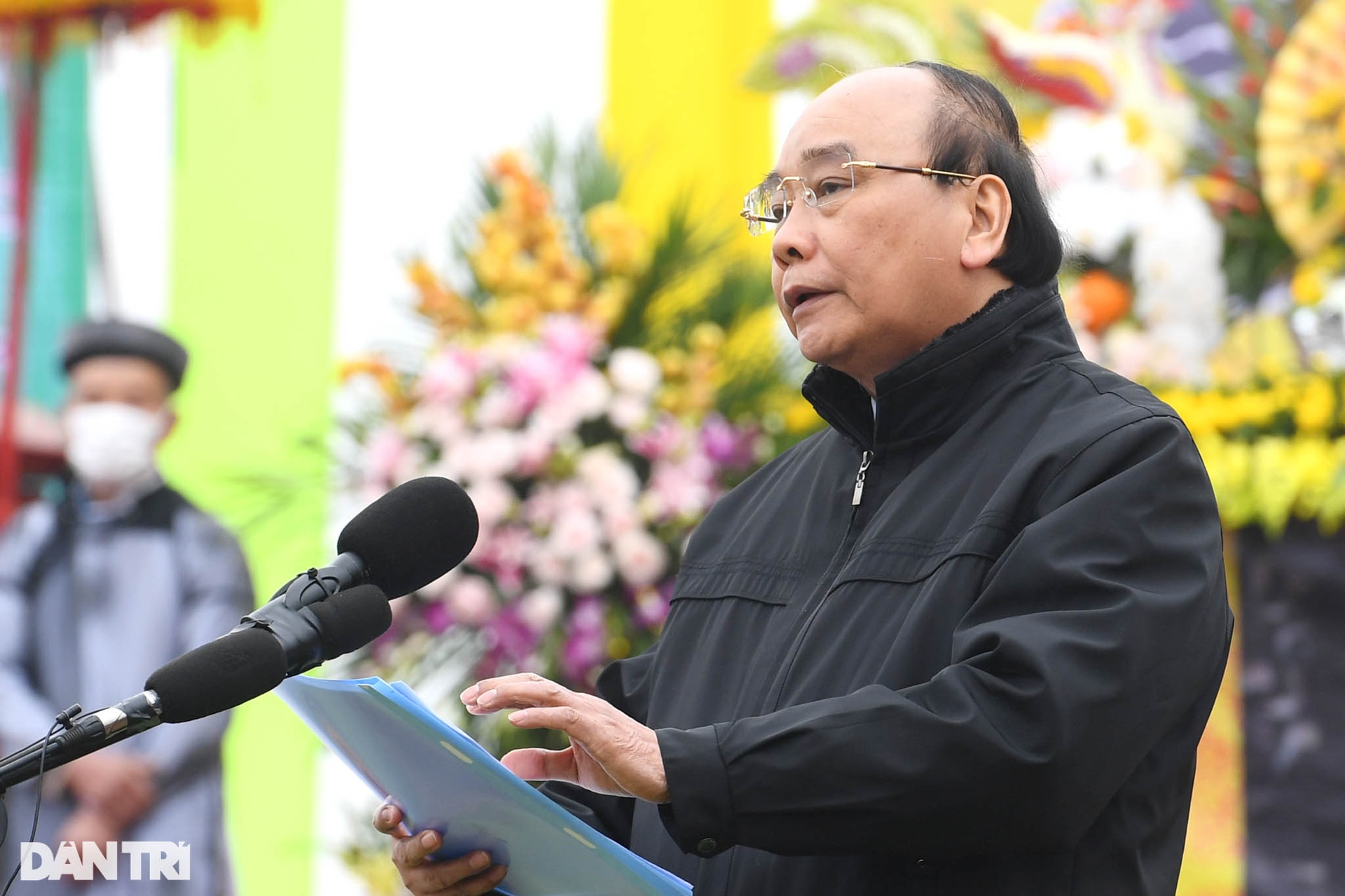 Chủ tịch nước lội ruộng, dắt trâu đi cày đầu năm ở lễ hội Tịch điền - 11 Chủ tịch nước lội ruộng, dắt trâu đi cày đầu năm ở lễ hội Tịch điền - 11