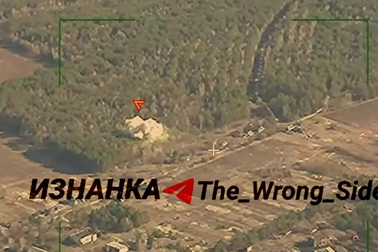 Tên lửa Iskander Nga tập kích khu tập kết binh sĩ Ukraine