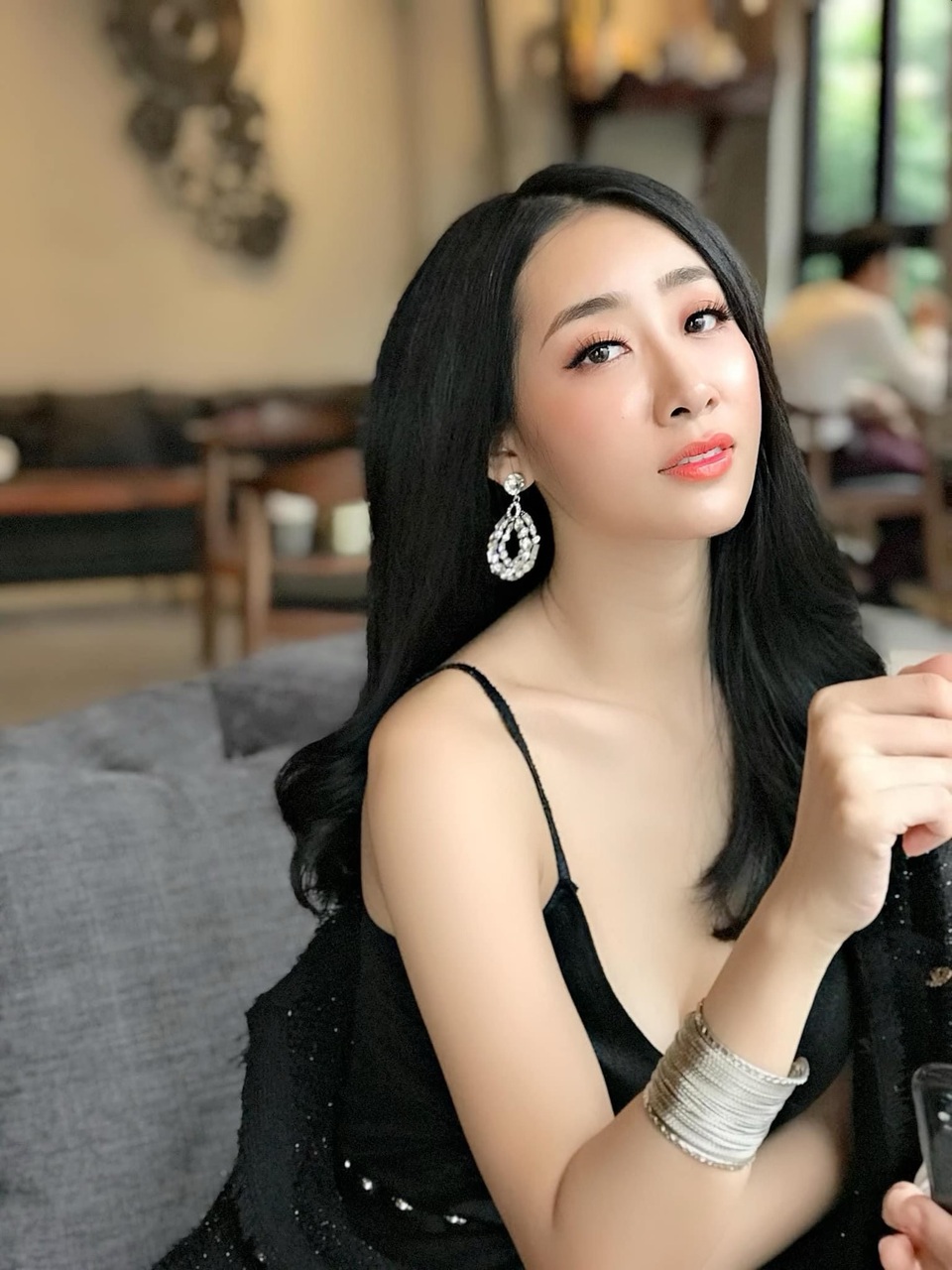 Diễn viên Thùy Anh ngày càng xinh đẹp sau biến cố cuộc sống - 4 Diễn viên Thùy Anh ngày càng xinh đẹp sau biến cố cuộc sống - 4