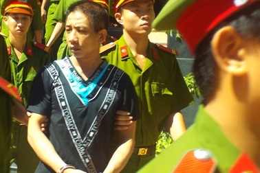 Đề nghị tử hình hung thủ hiếp, giết thiếu nữ 16 tuổi rồi nhét xuống cống