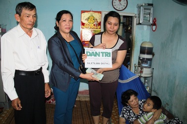 Bình Định: Gần 85 triệu đồng trao đến bé 5 tuổi bỗng dưng bại liệt