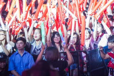 Khán giả Hải Phòng cuồng nhiệt với đêm nhạc của Habeco