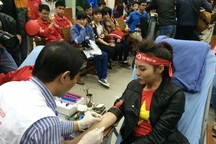 Hàng nghìn người tham gia hiến máu ngày Chủ Nhật đỏ