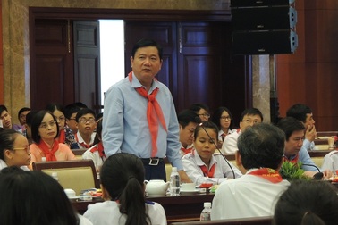 Không để học sinh trở thành “nô lệ” của chương trình học