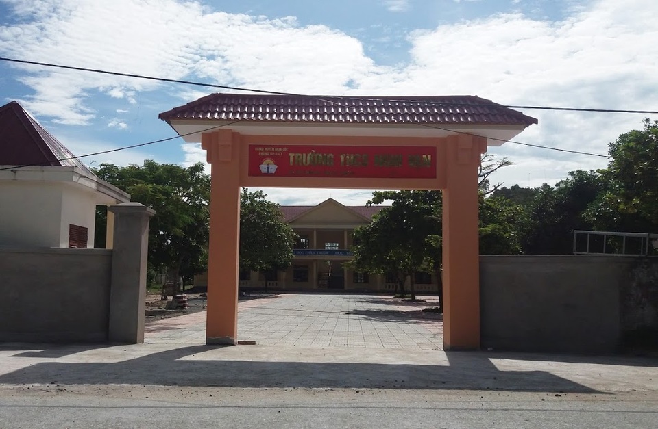 Kế toán trường học tham ô gần 1 tỉ đồng lĩnh án 7 năm tù - 2 Kế toán trường học tham ô gần 1 tỉ đồng lĩnh án 7 năm tù - 2
