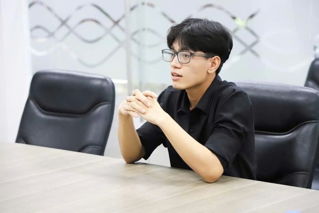 SchoolRank - 2로 당신의 능력을 키우고 미래를 정복하세요 Định vị năng lực, chinh phục tương lai với SchoolRank - 2