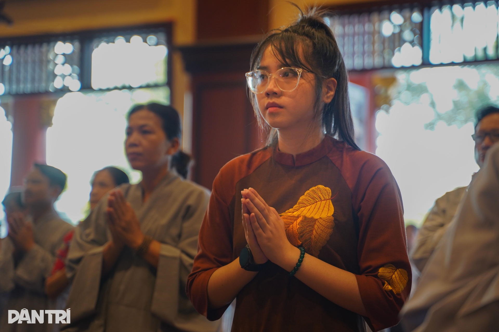 Hàng ngàn chùa thỉnh chuông sáng 1/7, cầu quốc thái dân an - 7 Hàng ngàn chùa thỉnh chuông sáng 1/7, cầu quốc thái dân an - 7