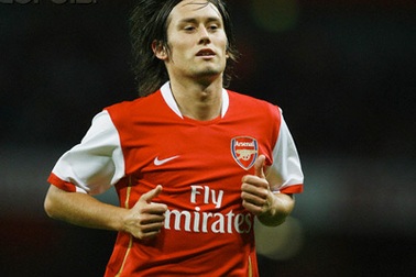 Rosicky phát sinh chấn thương mới