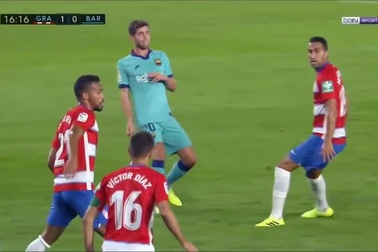Barcelona thua sốc Granada trong ngày Messi tái xuất ở La Liga