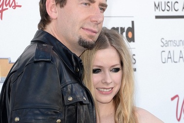 Avril Lavigne sắp bỏ người chồng thứ hai 