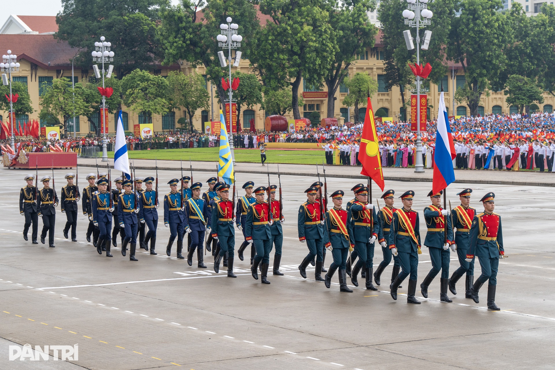 Ngắm bước diễu binh khối quân đội các nước Trung Quốc, Lào, Nga, Campuchia - 10 Ngắm bước diễu binh khối quân đội các nước Trung Quốc, Lào, Nga, Campuchia - 10