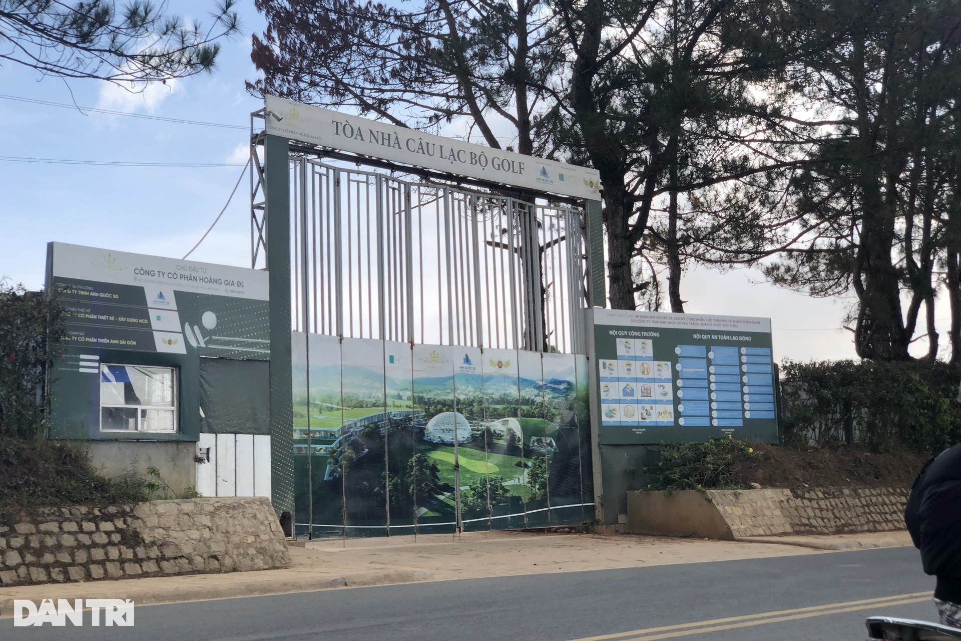 Tòa nhà tại sân golf Đồi Cù ở Đà Lạt dính vi phạm kéo dài - 2 Tòa nhà tại sân golf Đồi Cù ở Đà Lạt dính vi phạm kéo dài - 2