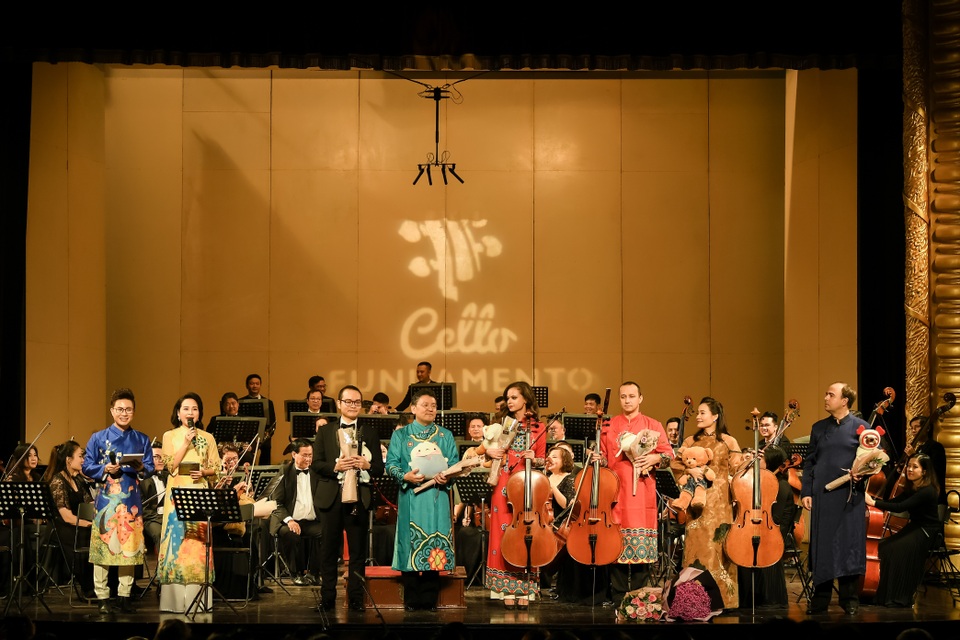 Đinh Hoài Xuân thăng hoa trong “Cello Fundamento Concert 4” - 9 Đinh Hoài Xuân thăng hoa trong “Cello Fundamento Concert 4” - 9