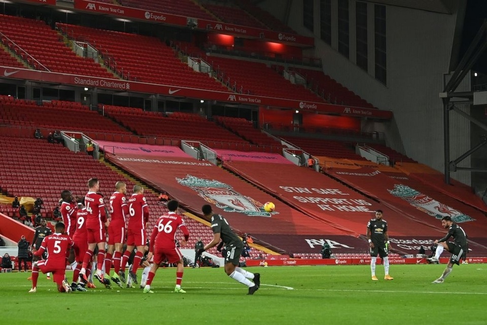 Fernandes phung phí cơ hội vàng, Man Utd chia điểm trên sân Liverpool - 9 Fernandes phung phí cơ hội vàng, Man Utd chia điểm trên sân Liverpool - 9