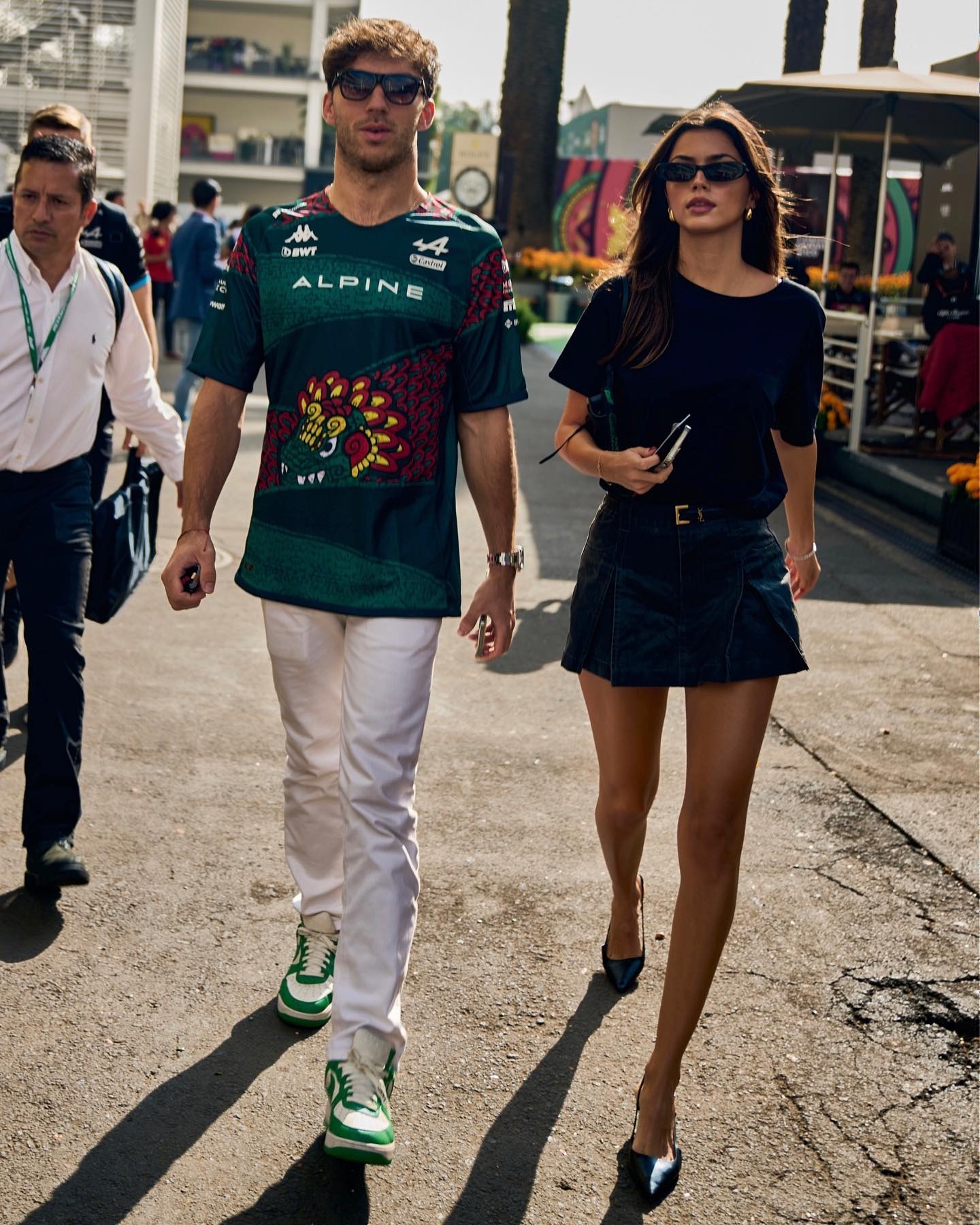 ប្រពន្ធនិងស្រីស្អាតៗរបស់អ្នកប្រណាំង F1 - ៧ Dàn vợ, bạn gái xinh đẹp và nóng bỏng của các tay đua F1 - 7