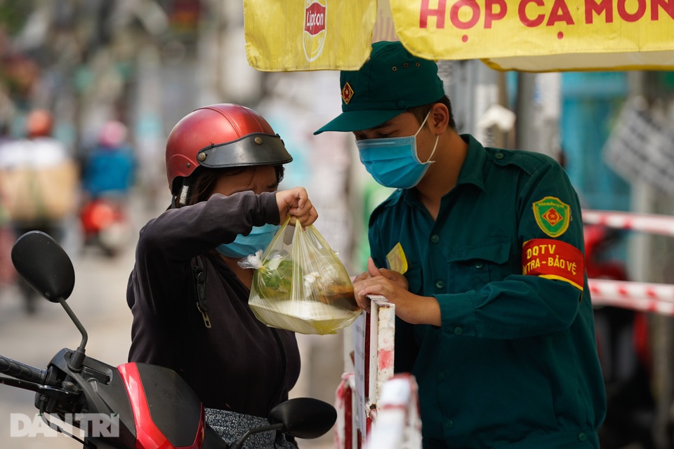 TPHCM phong tỏa Bệnh viện quận Tân Phú liên quan ổ dịch hội thánh - 7 TPHCM phong tỏa Bệnh viện quận Tân Phú liên quan ổ dịch hội thánh - 7
