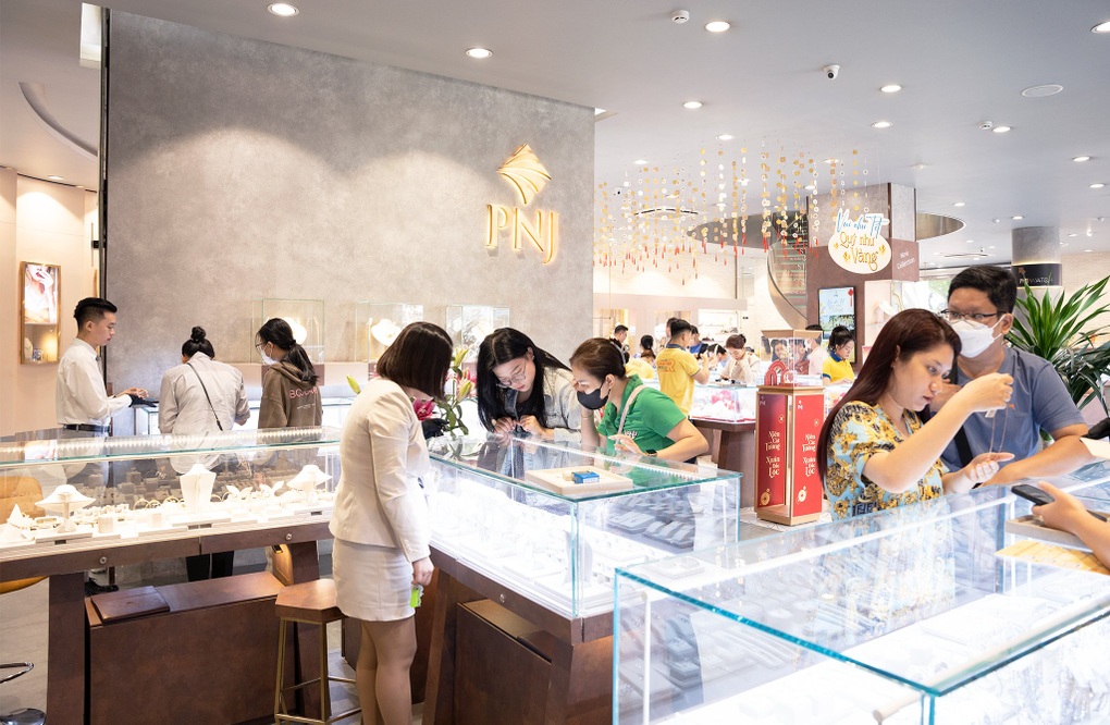 Trái ngọt từ chiến lược nhân sự đổi mới của PNJ - 5 Trái ngọt từ chiến lược nhân sự đổi mới của PNJ - 5