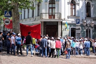 Bảo vệ quyền lợi chính đáng của cộng đồng người Việt Nam tại Odessa