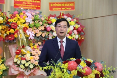 Lãnh đạo TPHCM: Không để trẻ bệnh nặng phải chuyển viện xa để điều trị