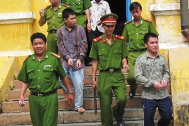 Giúp thiếu nữ mới quen tìm phòng trọ rồi “xử” luôn 