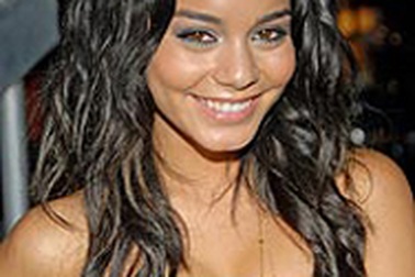 “Hãy cho Vanessa Hudgens một cơ hội”