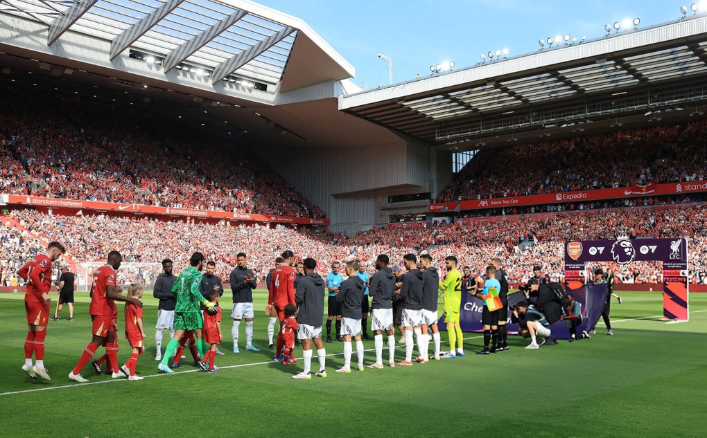 Merino bị đuổi, Arsenal may mắn thoát thua Liverpool - 1 Merino bị đuổi, Arsenal may mắn thoát thua Liverpool - 1