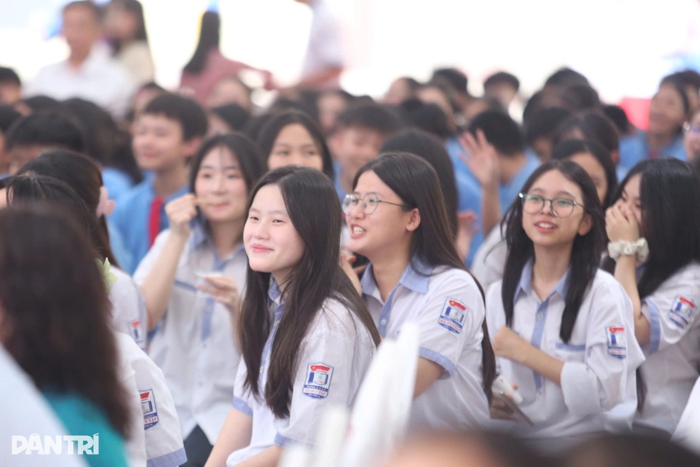 Hơn 1.000 học sinh nói không với thuốc lá - 2 Hơn 1.000 học sinh nói không với thuốc lá - 2