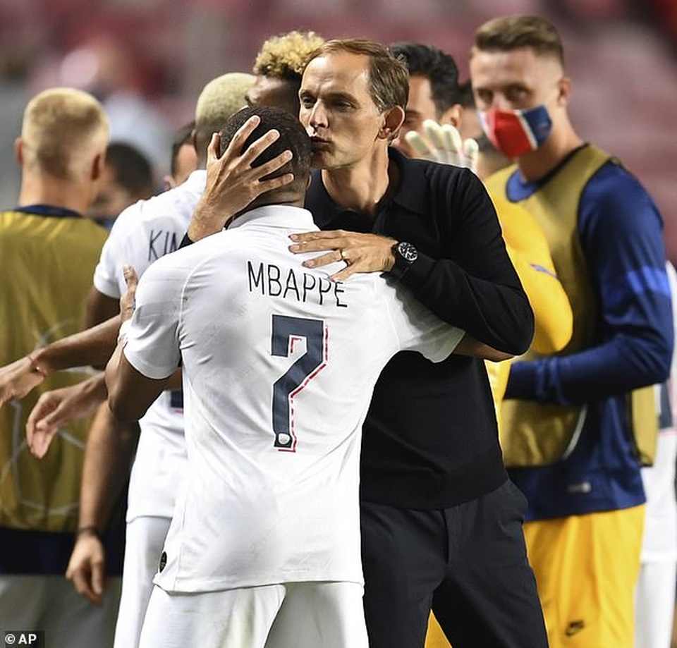 PSG khẳng định sẽ không bao giờ bán Neymar và Mbappe - 1 PSG khẳng định sẽ không bao giờ bán Neymar và Mbappe - 1