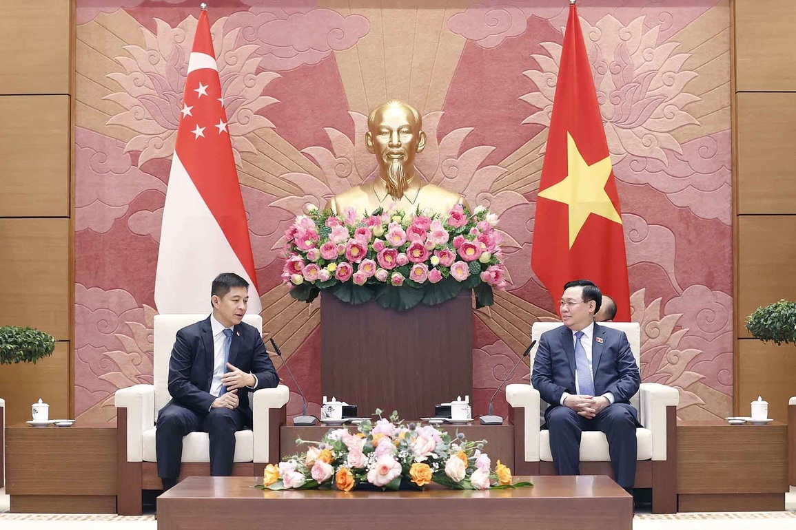 Việt Nam luôn xác định Singapore là đối tác quan trọng hàng đầu - 3 Việt Nam luôn xác định Singapore là đối tác quan trọng hàng đầu - 3