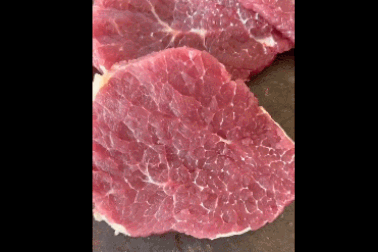 Miếng thịt "sống lại" sau khi bị cắt, sự thật đằng sau là gì?