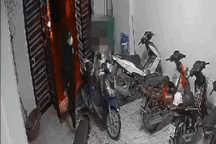 Cô gái bị sàm sỡ tại nhà trọ ở Hà Nội