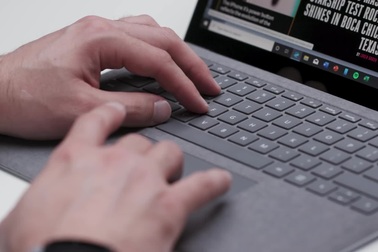 Thực tế Surface Laptop 3 vừa được Microsoft trình làng