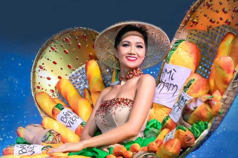 H'Hen Niê gây ấn tượng với màn trình diễn thiết kế bánh mì