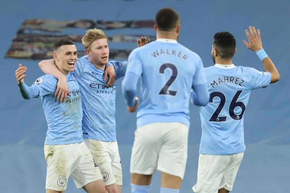 Vùi dập Southampton, Man City tiếp tục hơn Man Utd 14 điểm - 1 Vùi dập Southampton, Man City tiếp tục hơn Man Utd 14 điểm - 1