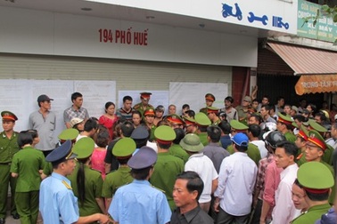 Bài 54: "Trả hồ sơ vụ 194 phố Huế, TAND TP Hà Nội vi phạm tố tụng nghiêm trọng"