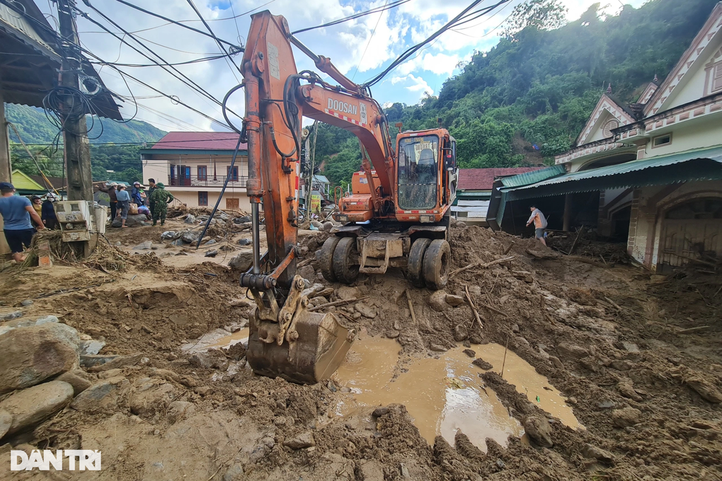 Quặn lòng nỗi đau nơi tâm lũ quét qua ở huyện biên giới Nghệ An - 9 Quặn lòng nỗi đau nơi tâm lũ quét qua ở huyện biên giới Nghệ An - 9