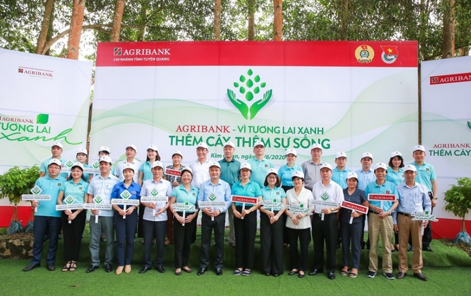 Phát động chương trình Agribank - Vì tương lai xanh, Thêm cây - Thêm sự sống - 1 Phát động chương trình Agribank - Vì tương lai xanh, Thêm cây - Thêm sự sống - 1