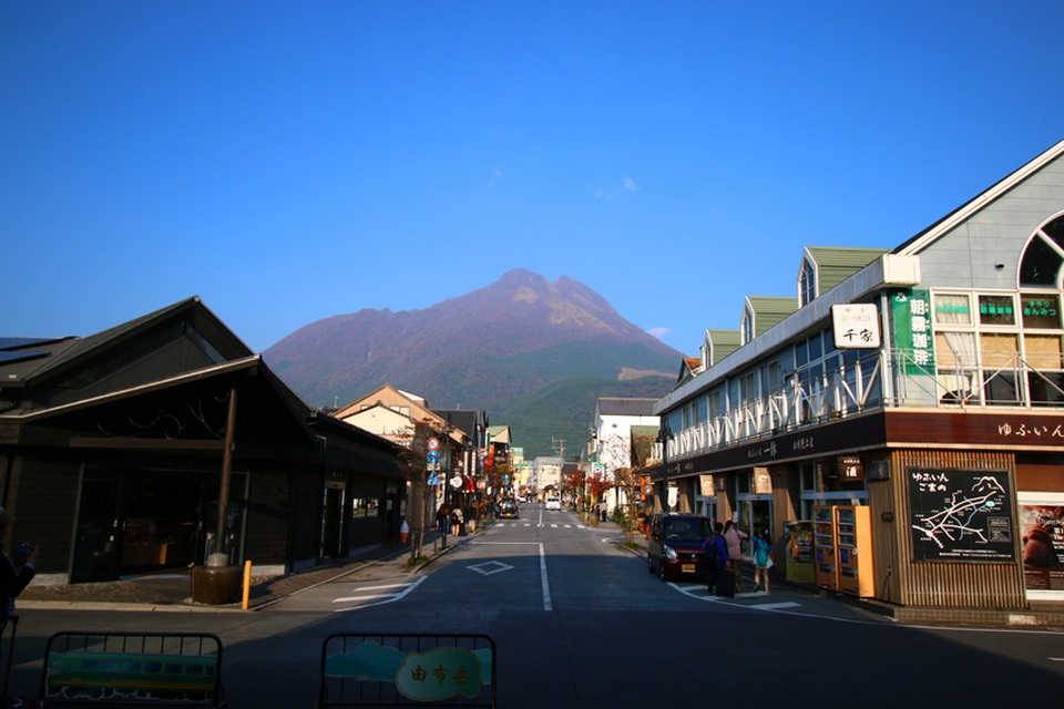 Nơi có bồn tắm onsen rộng 250 m2 ở Nhật Bản - 1