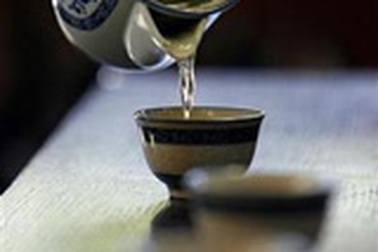 Chăm uống trà, chống bệnh mạch vành