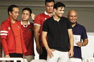 Indonesia nhập tịch cầu thủ từ Anh, chờ đấu tuyển Việt Nam