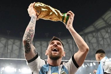 Messi lập kỷ lục trên mạng xã hội sau khi đăng quang World Cup 2022