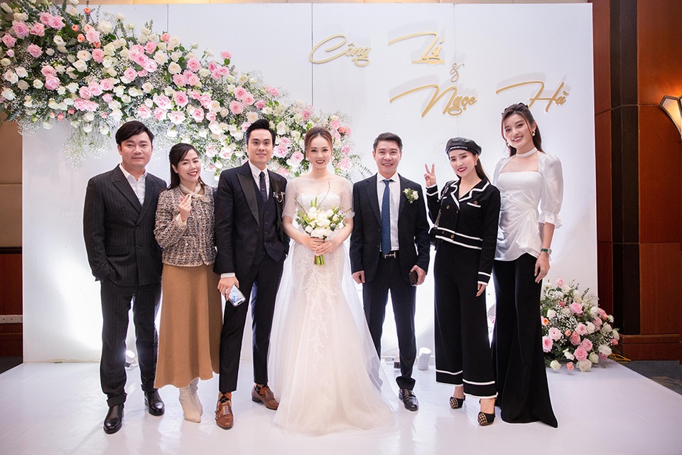 Bố của NSND Công Lý vắng mặt trong đám cưới con trai - 10 Bố của NSND Công Lý vắng mặt trong đám cưới con trai - 10
