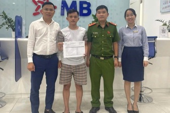 Thanh niên trình báo công an việc bất ngờ nhận được 499.999.999 đồng